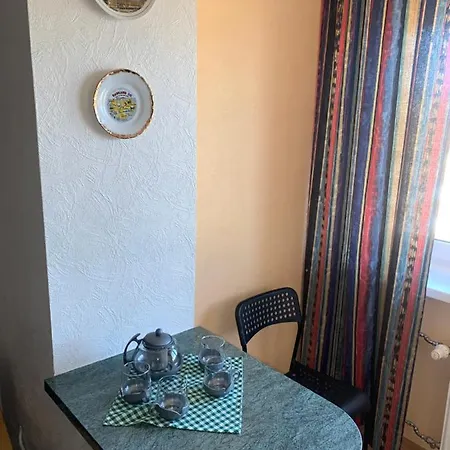 K84, 2- Bedroom - 2 Big Beds 1 Single Bed Appartement *