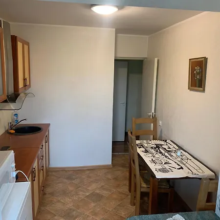Apartamento K84, 2- Bedroom - 2 Big Beds 1 Single Bed *